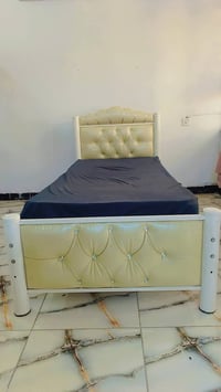 سرير ماركة • فول مواصفات • لون بيجي