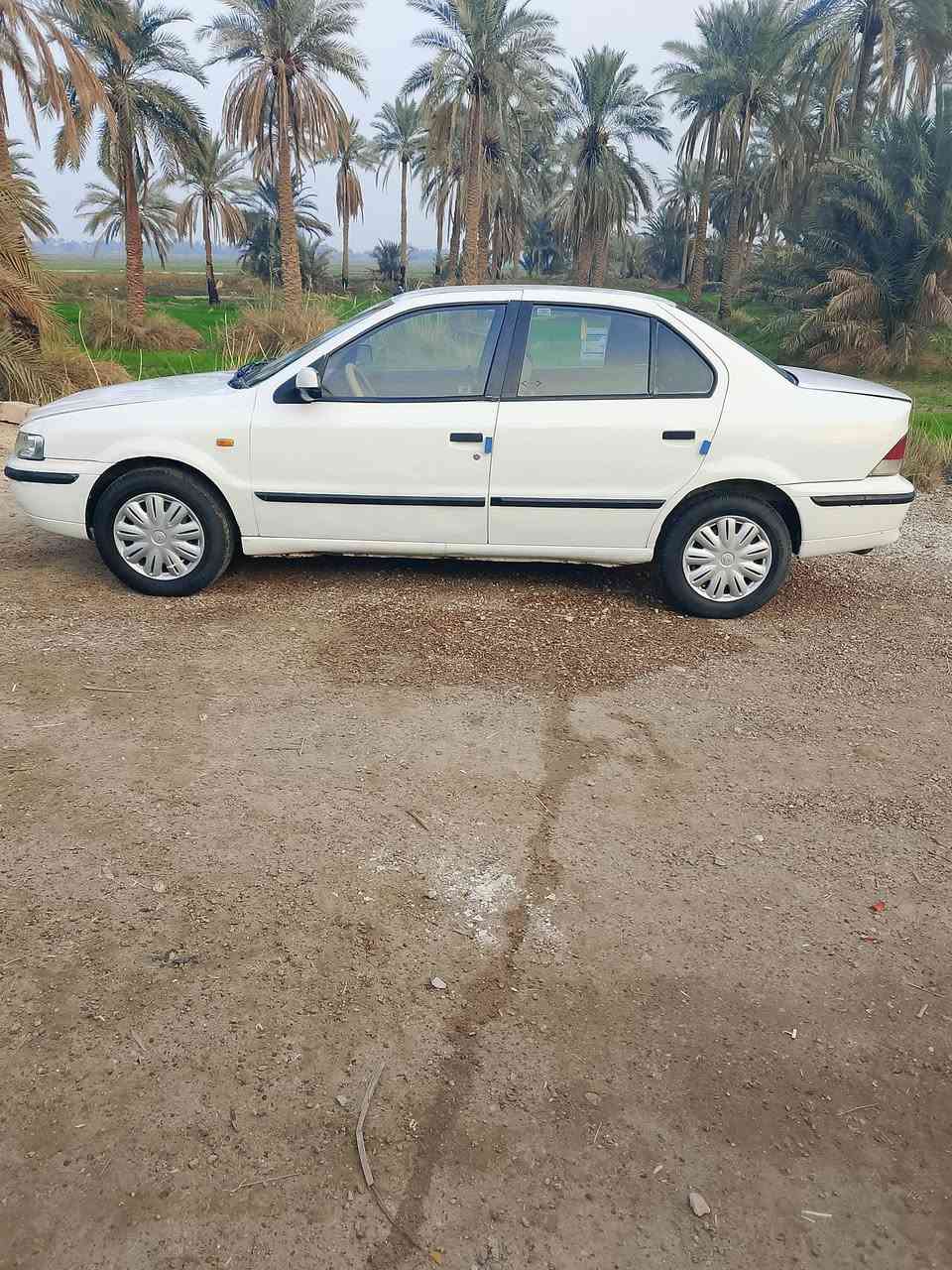 السلام عليكم يا طيبين سمند موديل 2011 مكينه بيه دخان ابيض وبيه تبديل الجاملق الامامي  بجهت العبري وبيه دحجه من وراء بس ما واصله للحوض ابد وهذا كل تفاصيلها لحد يكلي اشبيهه ما بيه المكان النجف قضاء المشخاب السعر 35 وبيه مجال للشراي للاستفسار هذا رقمي وتصل ***********
