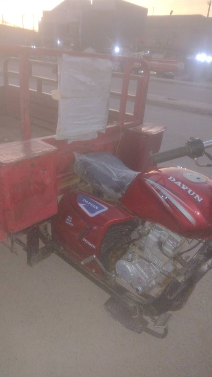 للبيع دايوان  19 مكينة. 25 مكان بغداد حي انصر   السعر  850 شراي ينتصل مكلف بنشر  ***********  مكلف بنشر
