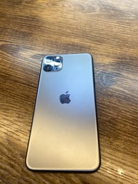 ايفون ١١ برو ماكس نضافه فول شخط ما بي  بطاريه ٨٥/ جهاز جديد بمعنه الكل...