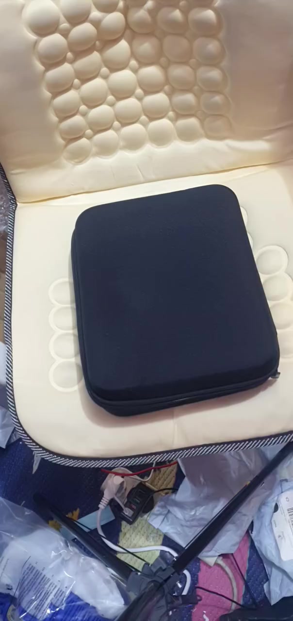 مدلكه شحن شاشه لمس اصليه سعرها 40الف مع التوصيل 
التواصل  ***********
