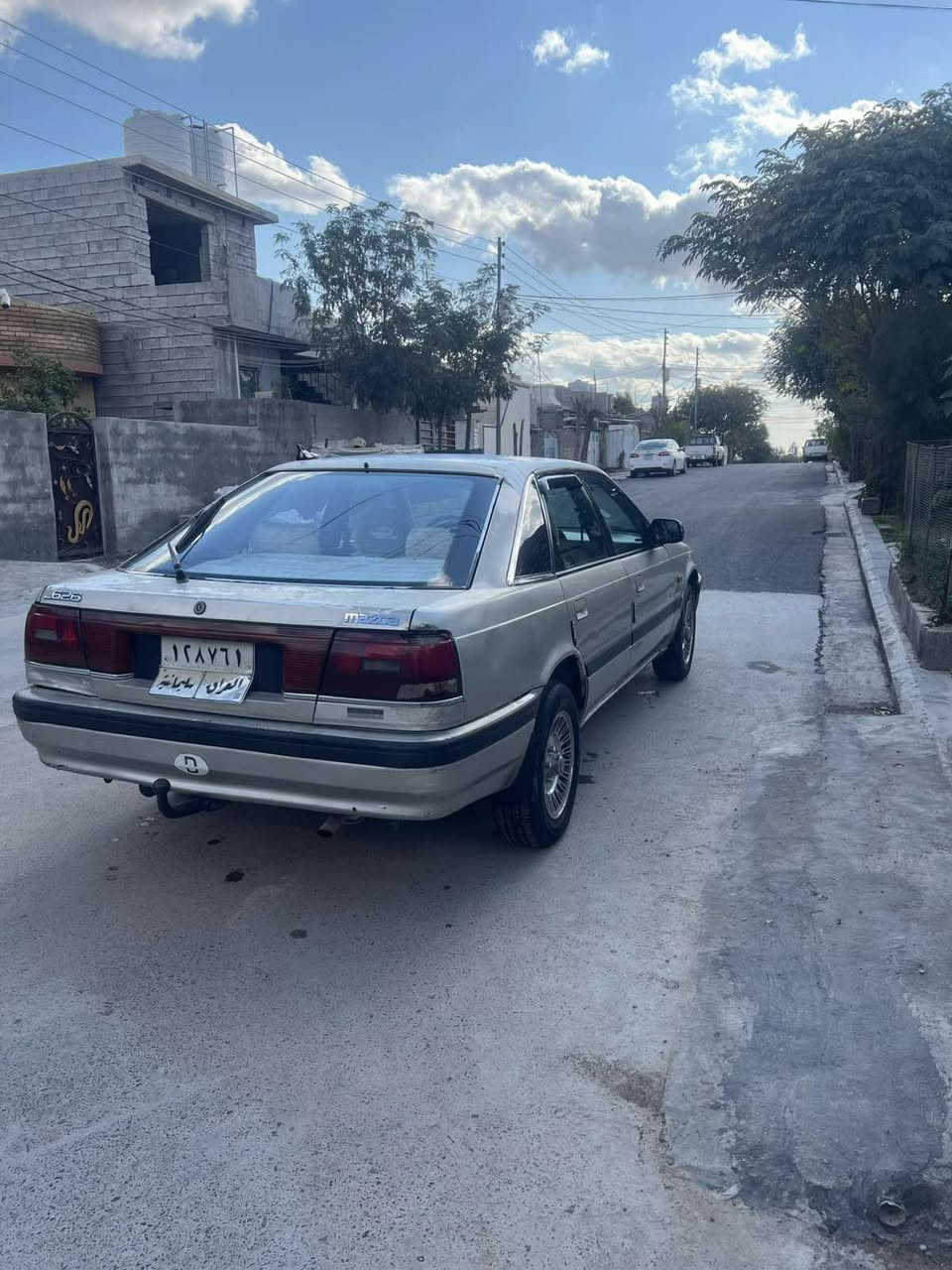 مازدا 626 
مۆدێل 1989
هەشت و بەخ 
مەکینە 20
چوار جام کارەبا سڵاید
پشتو پێش کەپس 
گێڕو مەکینە تەقەو ڕەقە بە شەرتی فیتەر 
تەحویل بەشەرت 
مانگێکە بەسەر چووە
چوار تایەیی تازە 
سوکان پاوەر 
ژــ ***********
بۆ نامەش لەخزمەتام
