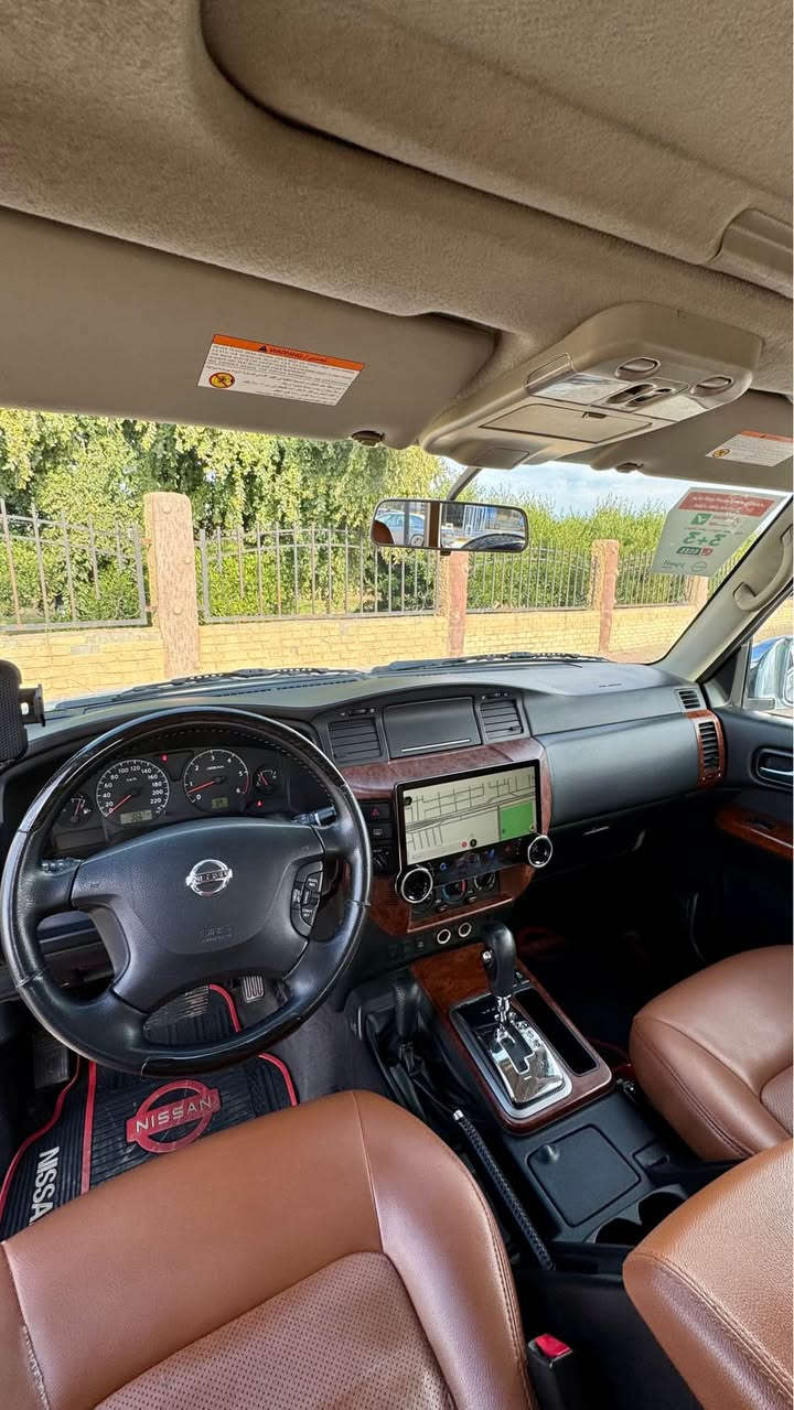 (بسم الله الرحمن الرحيم)

باترول سفاري 2018

فول مواصفات

العداد : 72 الف km 

حجم المحرك : 4.800 

السيارة خليجي مفولة كفالة عامة 
 للتفاوض او للاستفسار الأتصال على الرقم 

*********** كركوك, العراق
