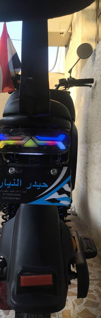 السلام عليكم ماطور شحن R8 فوووووول نضافه اخو الجديد ماطور خير من الله معدل ومسافه سرعه 99 اربع نمر لايت ثلجي 3 عدسات نشرات امامي خلفي وسطي حساس بريك ديجي بلوتوث دبل اشاره . السعر 480 وبي مجال للاستفسار الاتصال على الرقم ***********
