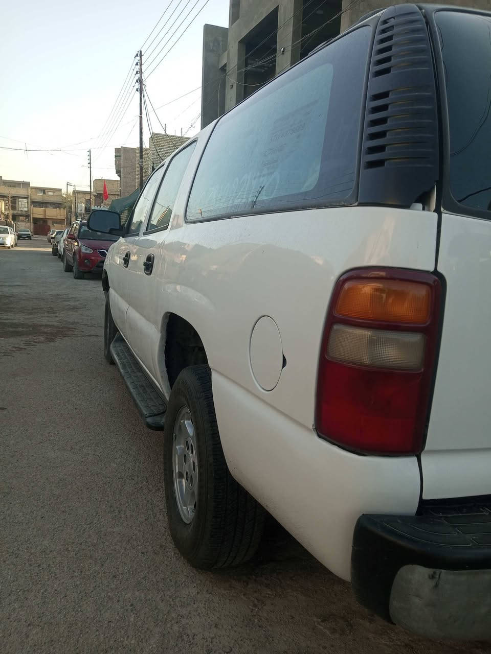 السلام عليكم شوفر ليت سوبر بان 2001 اصولي رقم بغداد خصوصي انكليزي باسمي تحويل ثاني يوم محرك 5300 كير 700 بطه 6 برغي سيارة نضيفه حلوه مصبوغه عام جماليه فقط تبريد ثلج شغال كهربائيات شغاله كلشي شغال 
سعر 85 وبي مجال 
مكاني بغداد 
***********
