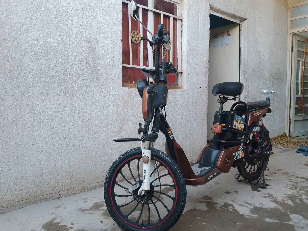 بايسكل شحن للبيع بايسكل نضيف وبطاريات نضيفات خير من الله شاشه سويج وبصمه تشغيل 
السعر 250وبي مجال  شاحنه جديده 

*********** مكان كربلاء
