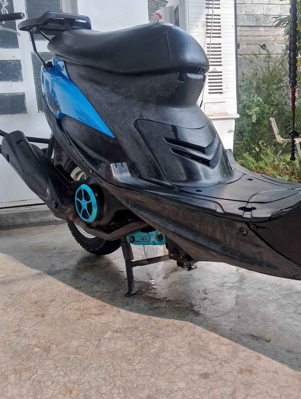 السلام عليكم
دراجه ماكس عدله للبيع 
مكينة بلاد 49 بيهة تزويد سمائي  
خفيف شيال رياضي و كلچات رياضي 
قبق فلاوين و صالنصه FM وياله رياضي 
نجمة كاسحه دراجه شلعة ومعدل 
الرقم ***********
المكان ديالى بلدروز 
السعر 600 وبيهة مجال
