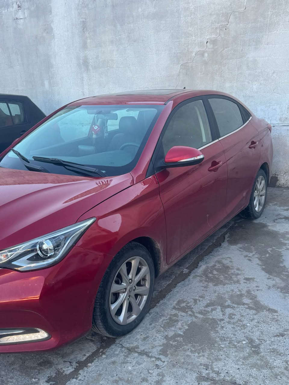 شانجان السفن 
محرك 1500 اقتصادي
موديل 2022
ماشيه 66 الف 
شاشه كامره حساسات
كشنات جلد
كير 5 نمر 
تبريد تدفئه
هيتر بلمرايه
تحديد سرعه 
 سلايت روف 
تدعم نضام abs
بيها بوند صبغ ونص جاملغ وباب صبغ وباب بي تعديل 
سعر 57 $ وبيها شويه مجال
ملاحظه: السياره بدون تحويل عليها اقساط شركه 
و السنويه ضايعه بيها واجهه من المرور 
شوكت تخلص القساط اتحول 
*********** دهوك, العراق
