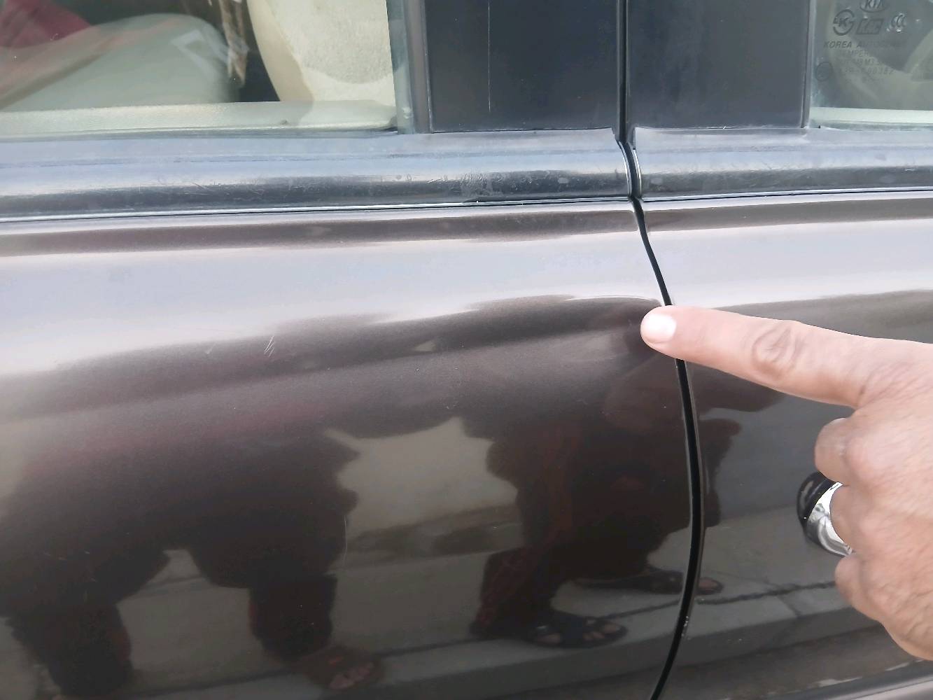 كيا سبورتج ٢٠١٠ خليجي لون جوزي
داخل بيجي فتحة سقف. شاشة ايباد رقم و سنوي باسمي الى ٢٠٢٨ مكفولة من الصبغ
فقط تكحيل الجاملغ شي قليل مع البنيد ايضا قليل و ل بكلايت + جرد خفيف بل بنيد مثل ما موضح بلصور و بارد شبر بل باب السكن رقم اربيل  