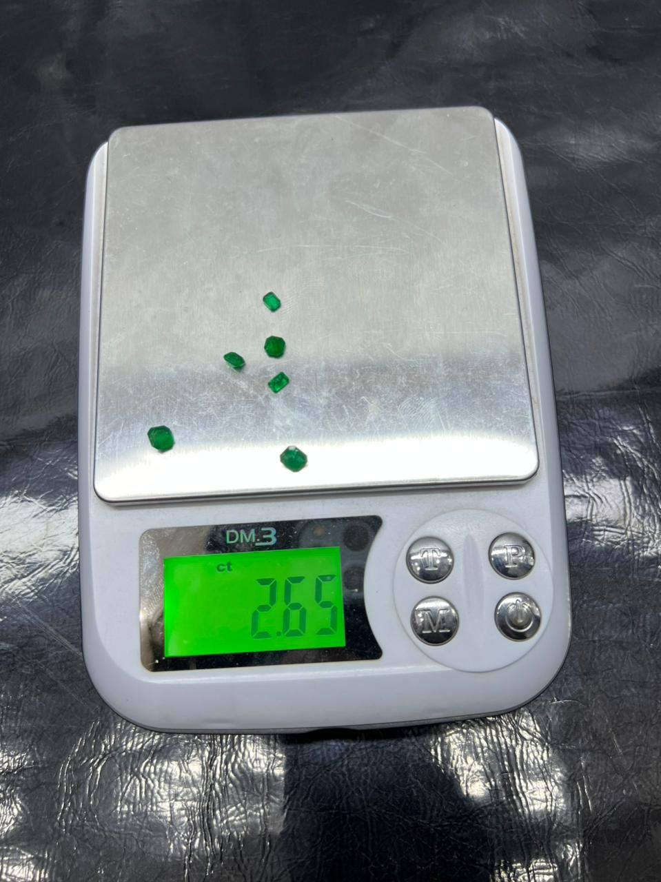 💖___MASTER PIECES LOT 
💖___VERY PRETTY 
💖___ NATURAL  
💖___EMARLD 
💖___CUT STONE LOT   
💖___AVAILABLE FOR SALE
💖___IN BEST PRICE
💖___WEIGHT : 2.60 CT 
💖___ORIGIN : SWAT,PAKISTAN 
💖___PICES : 6  
💖___PRICE : Inbox 📥 
💖___DM FOR MORE DETAILS


**إذا كنت صاحب هذا الإعلان وتريد حذفه لأي سبب، رجاءا أرسل رسالة إلى الدعم الفني**