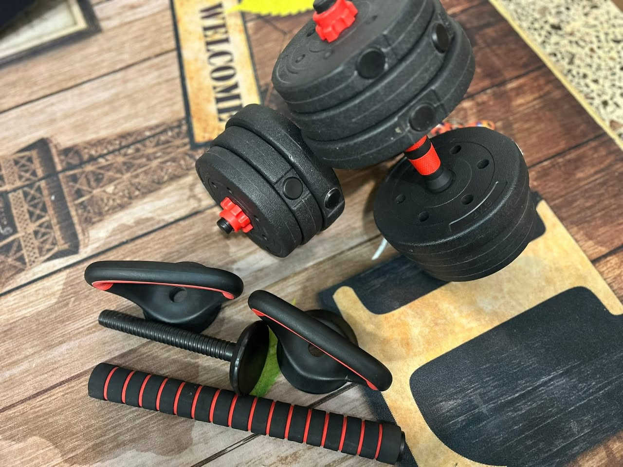 مصطبه كل التمارين بيها صدر ضهر تراي كيل رجل بالاضافه لحبل واشناو ودمبلصين متغير الوزان شفت متغير الاوزان 
للعلم الاوزان اني مشتري زيادة لان يجي وياها بس 10 اقراص
السعر 300 مكاني بغداد البلديات ***********
