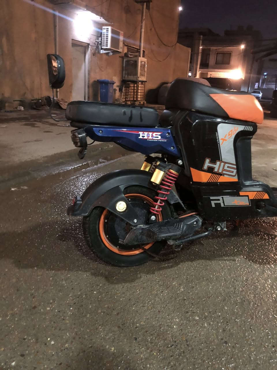 سلام عليكم دراجه x900 شباب دراجه جديده هاي الصور مال يوم شباب دراجه برغي ما مفتوح بيها بطاريه ٥ صغار ملف ١٥٠٠ فول شلعه ومعدل مكاني بغداد منصور سعر ٤٠٠ بيها مجال رقمي ***********
