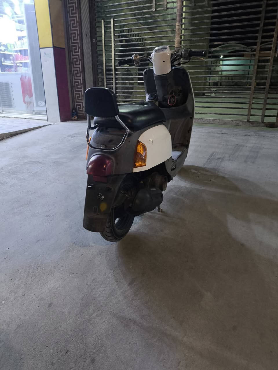 السلام عليكم دراجه ماكس بوليسي كفالة سعر مليون و 50 الف وبيه مجال لشراي
رقمي 
***********
