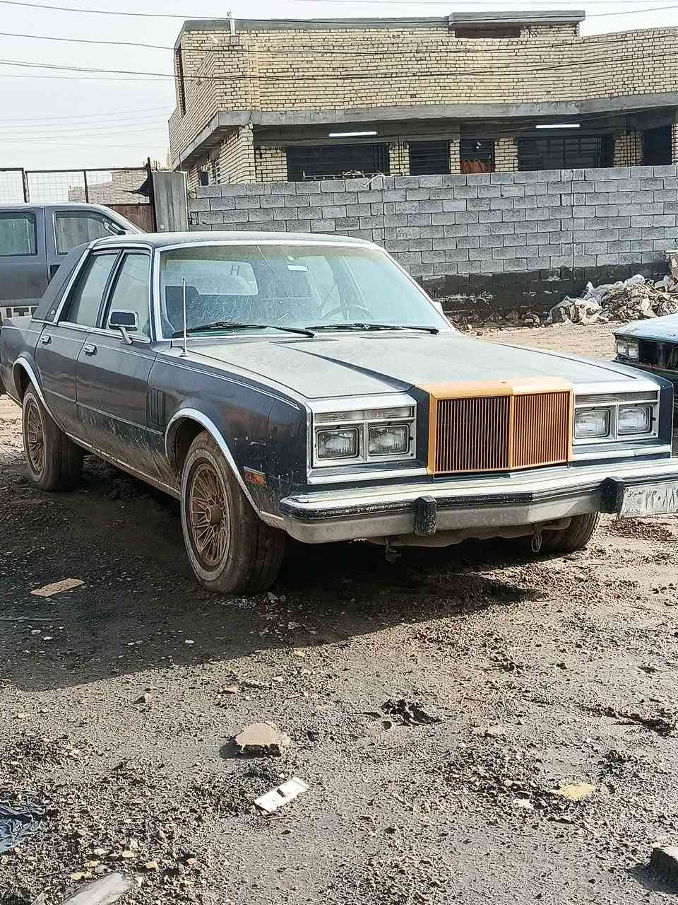 بيع دوج كرايسلر موديل ٨٧ وكاله عامه اباسمي محرك وكير وبريك جديد ادامه كامله نقص فقط اطارات. تبريد يشتغل. مكاني بغداد الاتصال *********** الفارس, صلاح الدين
