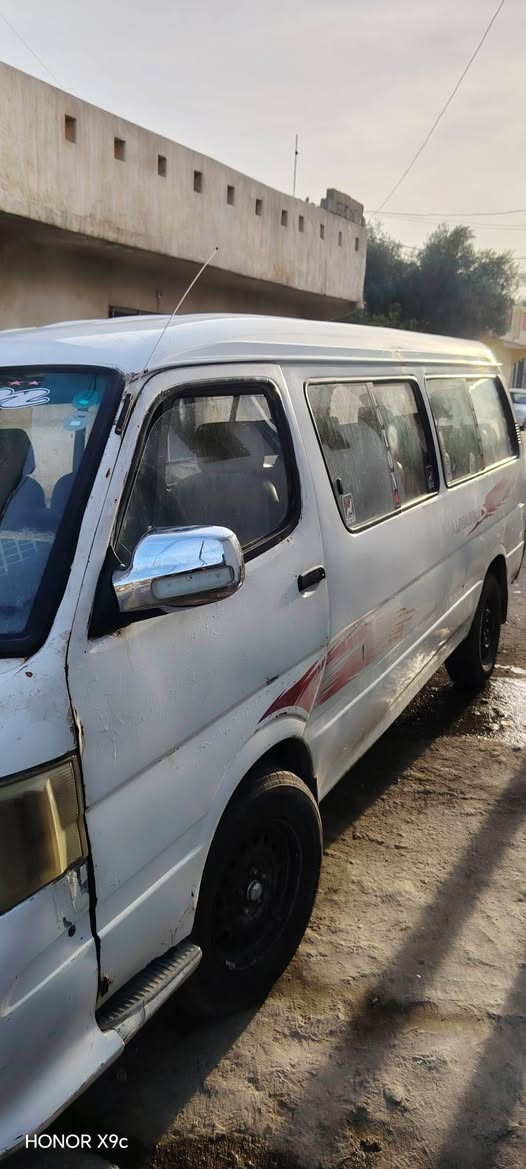 كيه فتون موديل 2010 البيع سعر ٥٠ ورقه وبيه مجال شرط الوكل وتحويل سياره جهاز المحرك وكاير شرط باب نفر كهربائي سياره جهاز ***********.  ***********
