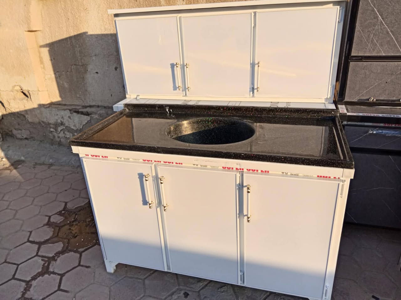 لحك احجز
كاونترك 
العدد باقي قليل 
شغل ولا اجمل 
ولا احلا 
ولا انسب سعر 
بس يمي اناقة وجمال 
وشغل الثقيل 
وبس يمي سعر مناسب 
عنوان 
ناصرية مدينة الصدر 400 دار 
مقابيل مدرسة الرباب 
***********
***********
