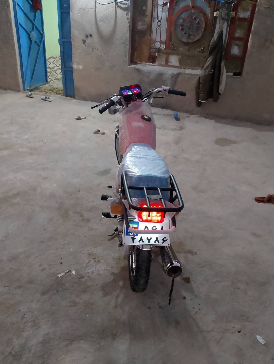 سلام عليكم دراجه نامه للبيع موديل خمسه وعشرين بس وصل هاذ الرقم والشراي بخدمته ***********
