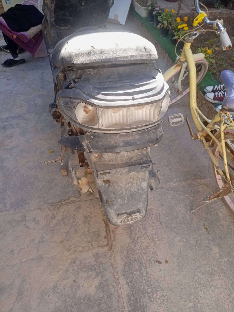 سلام عليكم دولفين كله شغاله مكينه ناعمه اتخبل سواد كامل عوزه كفر وكابريته الدراجه متروكه قفل 125


**إذا كنت صاحب هذا الإعلان وتريد حذفه لأي سبب، رجاءا أرسل رسالة إلى الدعم الفني**