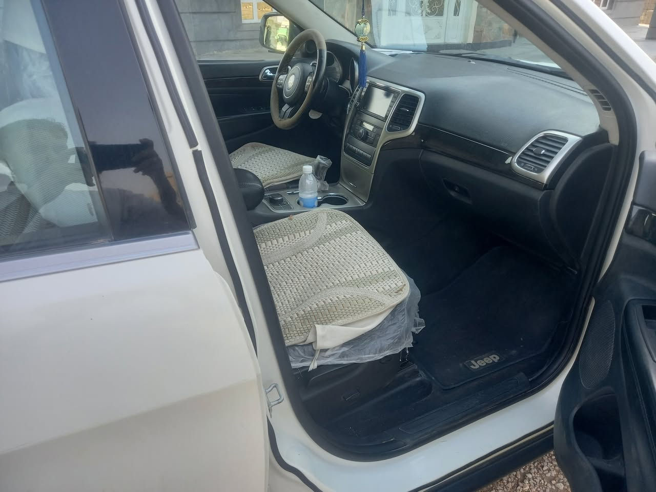 موديل 12 خليجي3قطع رش بدون دواخل.دواخلها جديده شركه كير محرك كفاله رقم بغداد فول مواصفات عدا الفتحه.السعر140وبيهامجال للأستفسار***********
