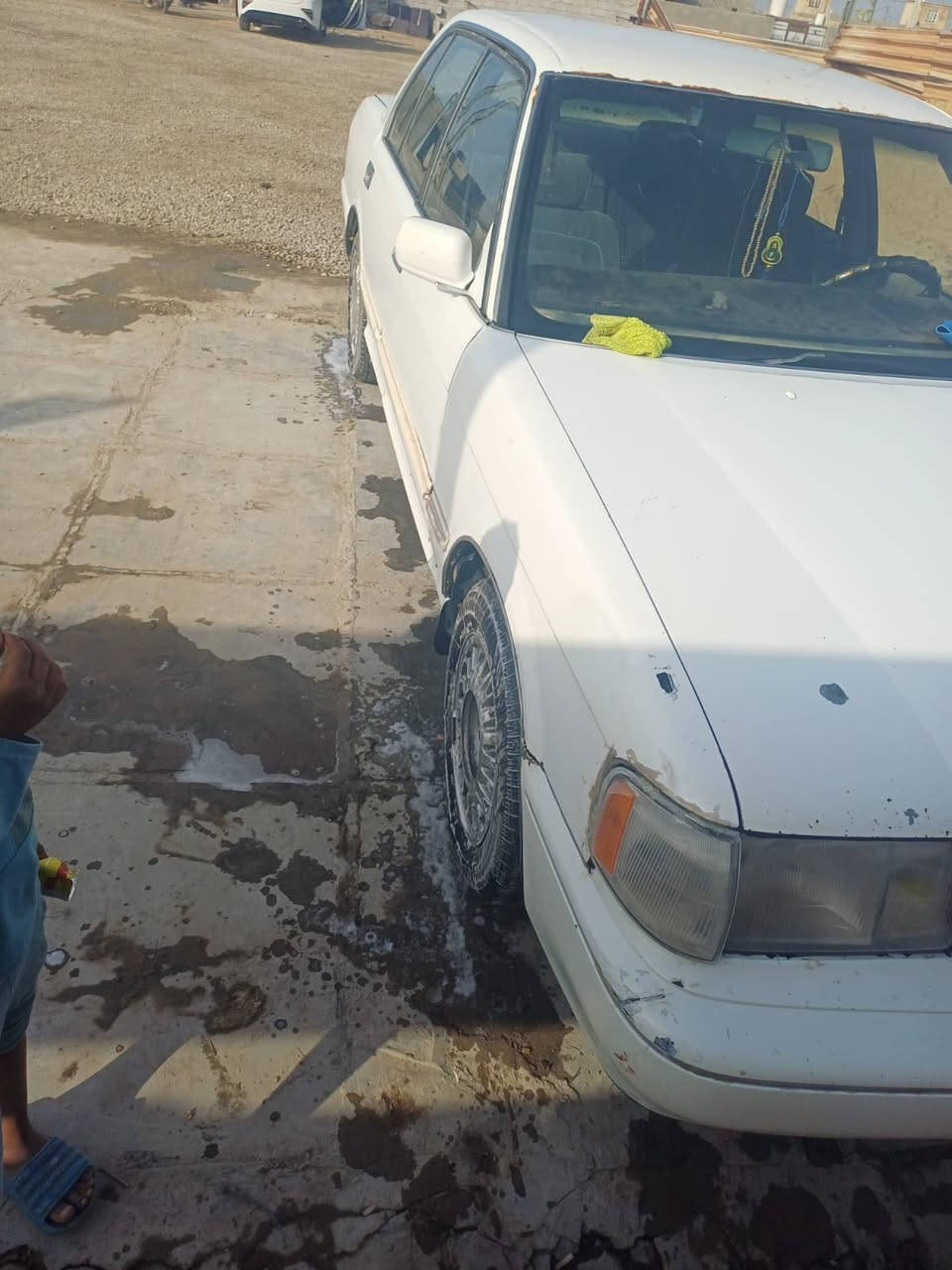 موديل ٩٥
رقم انبار نكليزي سنويه ٢٩
محرك وكير خير من الله 
حداديد زينه 
كهربايات شغاله كله
تخم تاير
مامصبوقه
نقص تبريد عايز بس غاز
سعر ٦٨ بيها مجال 
مكان سياره سماو
***********
