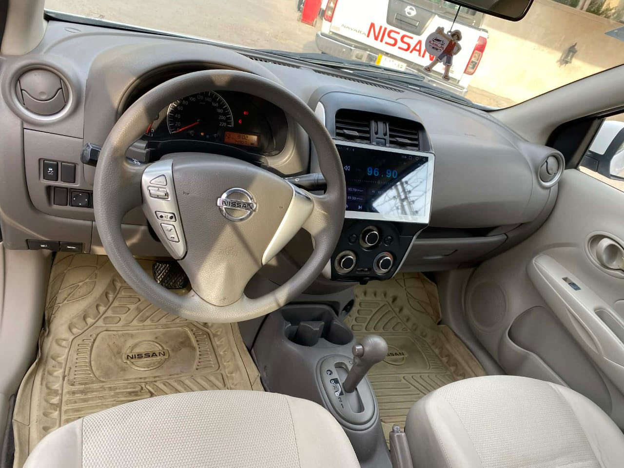 سني هندي موديل 2020
بليته زركة 
مكفوله من الصبغ 
فقط تكحيل بهلال الجاملغ الخلفي 
صدر بلادي مال شركة 
تخم تاير جديد كوري 
باتري جديد 
شاشة اندرويد كاربلي 
ماشية 74 حقيقي 
رقم بغداد بأسمي 
هزه جديد ورقم انكليزي  
السعر 112
***********
