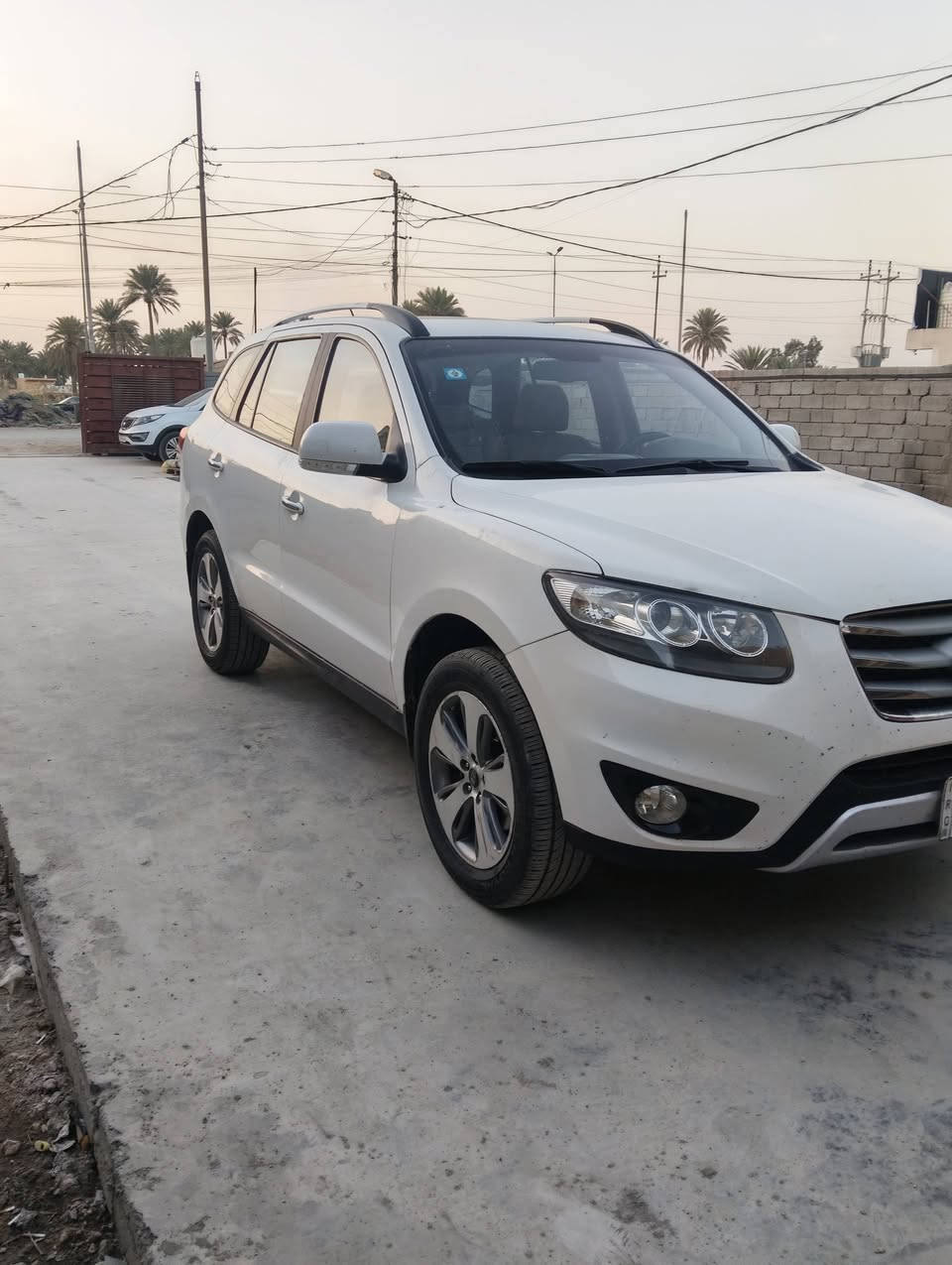 السلام عليكم للاستفسار *********** للبيع سنتافيا 2012 خليجي فولل موصفات واحد على واحد فتحه بصمه ثلاجه سته سلندر سبعه راكب 3قطع تبريد كشن كهرباء تبريد بيانو رقم بغداد بيها صبغ باب السايق سياره جديده كير محرك حداديه تخم تاير كله جديد مكاني بابل المسيب
