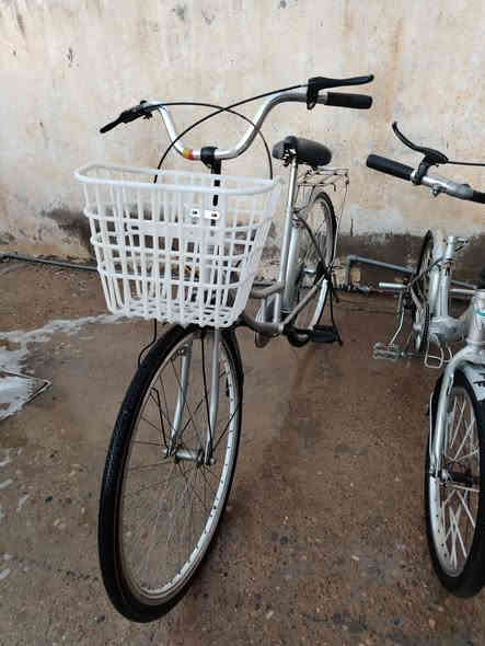 بايسلك لبيع الجبير 60 وبي مجال ولصغير 60وبي مجال ديالى خالص هبهب ***********
