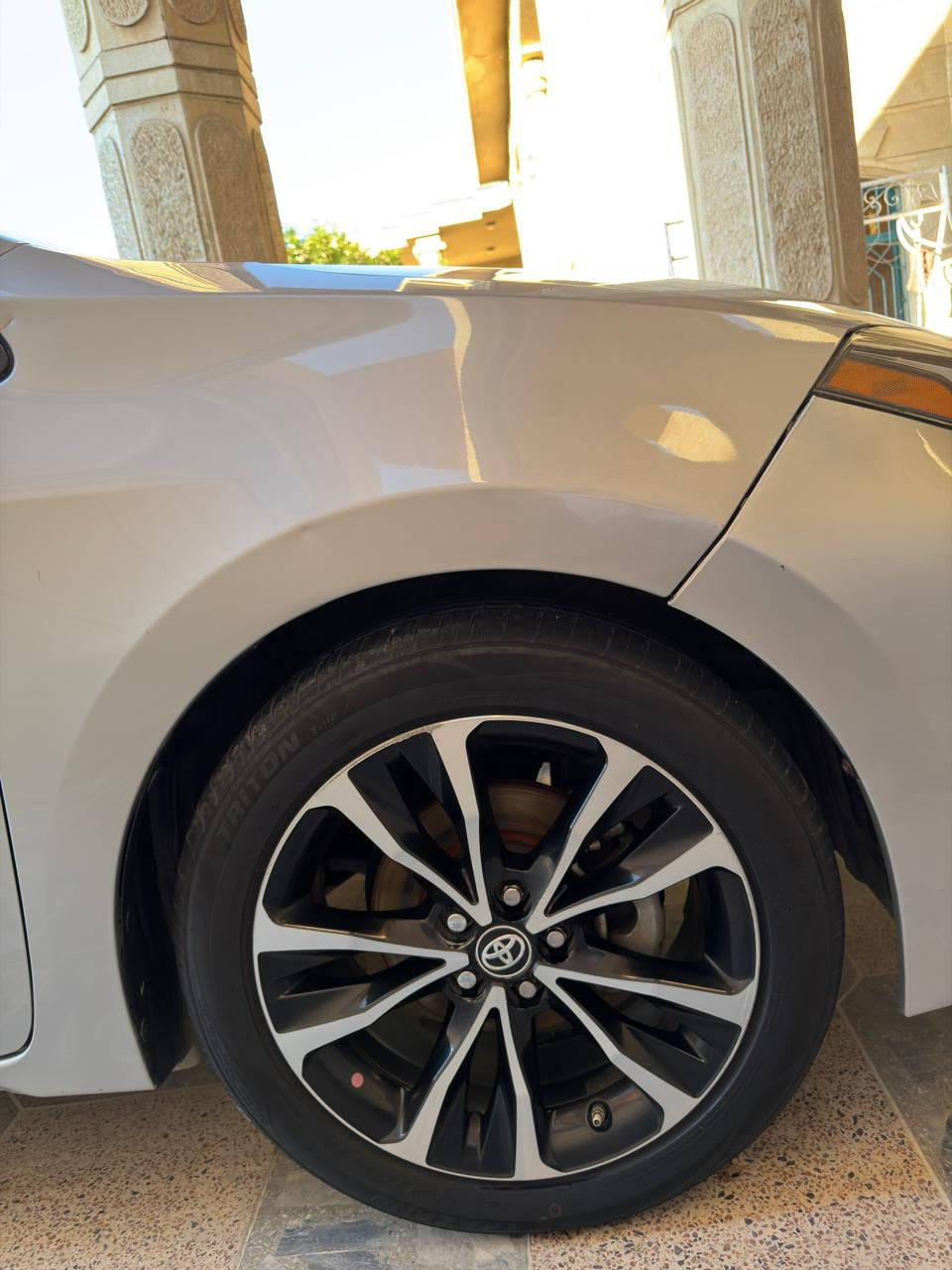 السلام عليكم كورلا موديل 19  كلين فول مواصفات XsE ماشية 80 كفالة عامه من كلشي بدون ايرباك بدون صبغ وبارد وتكحيل رقم بغداد العنوان الغزالية شارع المرور (غير متواجد على نت ) للاستفسار على الرقم ***********
