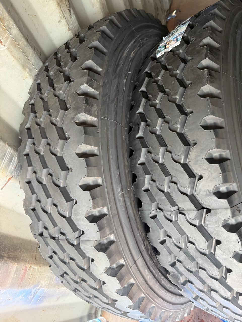 تم وصول اطارات السيفين صيني 13R22,5
درجه اولى 
رقم النقشه LLA01
انتاج 2025
18 قاط
العنوان بغداد مجمع مشن طريق معسكر الرشيد 
الاتصال على الارقام التاليه 
***********
***********
***********
