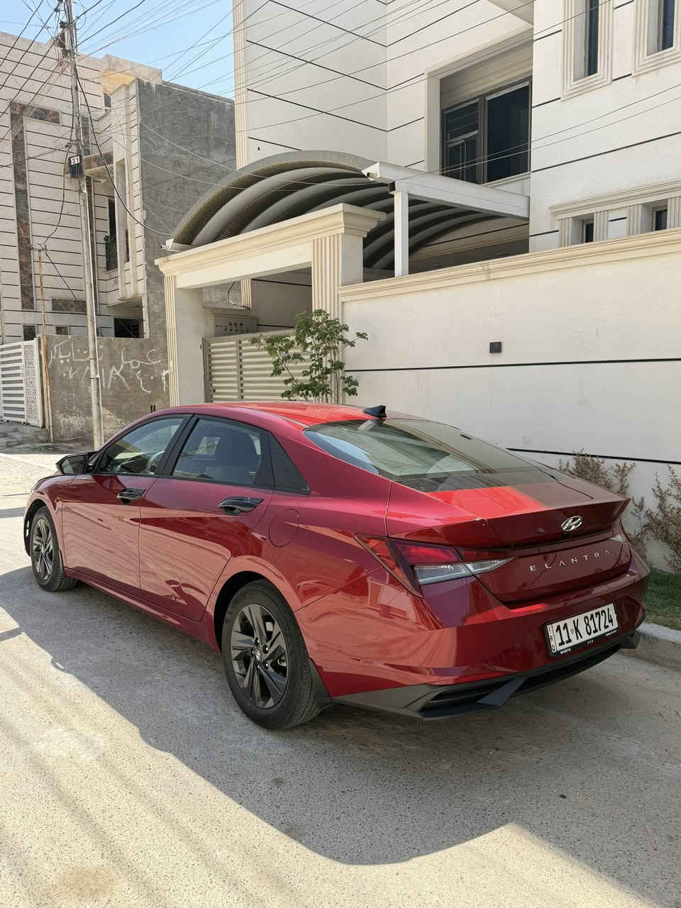 النترا موديل 2023 احمر مكينة 2000 دوش السيارة ماشيه 82,000 كيلو جديدة بيها بارد خشم البنيد فقط 
مثل ما موضح بالصور 
طاك ارباك ستيرن ومرجعه سستم بلادي
مواصفات  :
فول رادار
تحكم استيرن
مانع انزلاق
مانع انحدار 
كروس سرعة
تحديد مسار
بصمه ابواب
تشغيل عن بعد
بصمه تشغيل
شاحن 
شاشه لمس 
كار بلي بلادي
رقم بغداد معوقين باسمي باقي 4 سنوات وتصير حرة 
سيارة جديدة بمعنى الكلمة كامله من كل النواحي مابيهه اي نقص
السعرر 140 وبيها مجال 
العنوان : بغداد حي الجهاد
رقم الهاتف :  ***********
