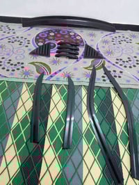 شمسيات وغلاف يدات ومثلثات جامات وسبايدر جامه خلفيه الاغراض مال أوباما ...