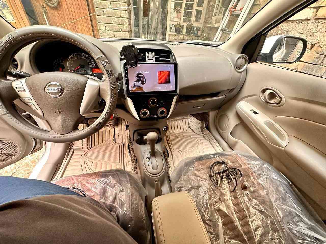 نيسان سني هندي موديل 2021 كفالة بيها بادر بسيط موضح بالسونار السعر 120 بيها مجال باسمي بغداد حي اور رقم  جديد انكليزي هزة جديدة ***********
