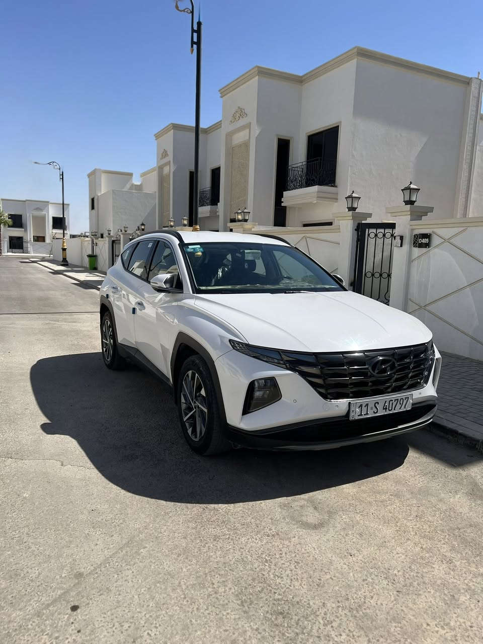 للبيع 🔴 توسان 2023 🔴 خليجي بعدها وكاله مكفوله ما عدا بيها بارد جاملغ خلفي جهة السايق 
مواصفات : 
· تشغيل بصمه 
· تثبت مسار 
· تدفئه كشنات 
· أنظمة قياده ( ايكو ، سبورت ) 
· شاشه تحكم لمس 
· تدفئه ستيرن 
· بصمه اربع أبواب 
· شاحن واير لس 
سياره حلوه ونظيفه ما متعوبه 
مكان السياره : كربلاء المقدسة: حي الحسين 📍
سعر : 210 وبيها مجال بسيط 
رقم الهاتف : ***********
