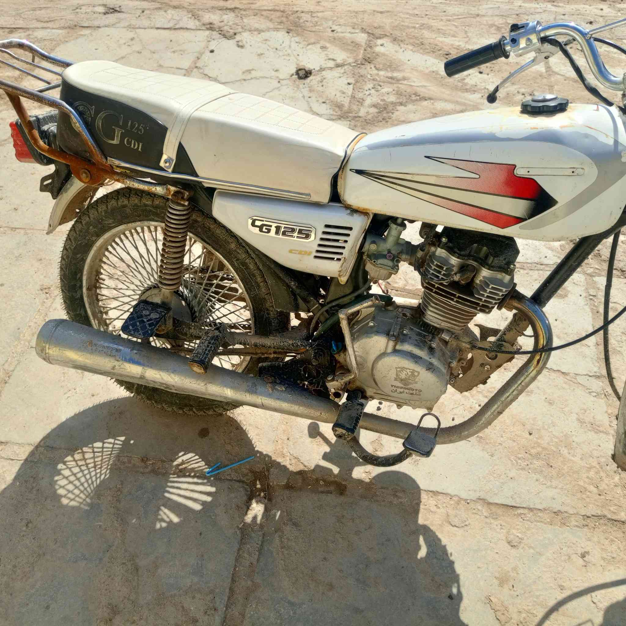 ياله. دراج البيع مديل 19 كلك كلك السعر 275 وبيه مجال حك الجيه وبيكم خير ودلوو ***********
