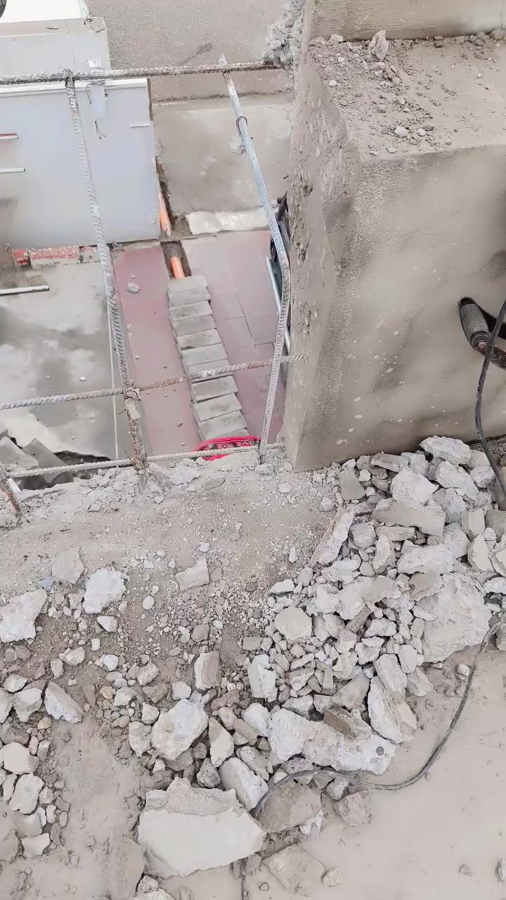 اللهم صلي على محمد وال محمد
يوجد لدينا الات لقص وتقطيع الصب الكونكريت 

#فتحات مناور 

#فتحات مصاعد 

#فتحات درج

#فتحات دكت 

#فتحات سبالت 

#فتحات تصريف مياه الأمطار والمفرغات المطابخ

#وقطع الجدار لعمل ابواب وشبابيك

#وعمل جوينات في الصب 

للاتصال ***********.   #ابوعلي
