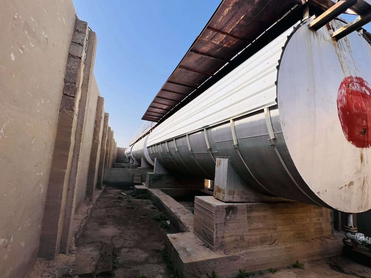 السلام عليكم ورحمه الله وبركاته
محطة وقود للبيع ((كل المحطة او ربع ١/٢ ))ايضاً للبيع  
في واسط الدجيلي ناحية واسط القديمة.                                                
  ((محطة تعبئة وقود ناحية واسط المشيدة))
للتواصل عن السعر والاستفسار 
***********
***********
رجاءً فقط الشراي يتصل
