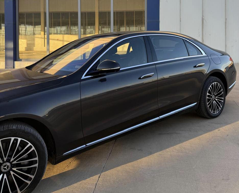 S Class 2023. مێر سێدس- بێنز
صبغ  واحد جملوغ أمامي بدون داخل 
مواصفات فول 
***********
