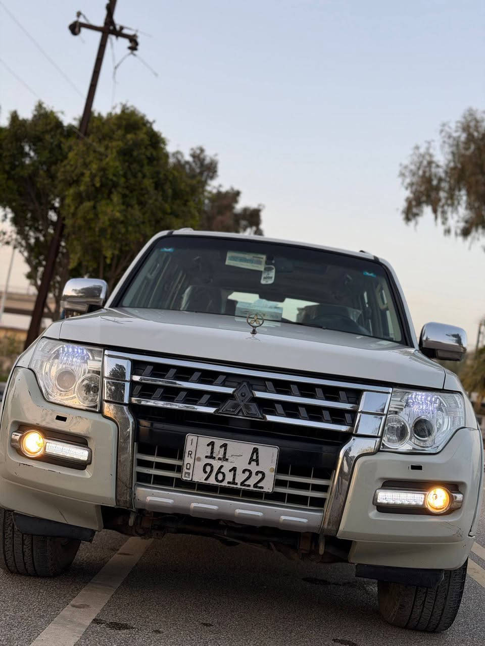 سلام عليكم للبيع باجيرو 2009خليجي
حبتور فول مواصفات 
ماشيه 150الف حقيقي 
رقم بغداد بأسمي هزه جديده تحويل مباشر 
مكينة 3.5 المرغوب 
كشنات جلد 
كشنات كهرباء 
ثلاث قطع تبريد 
مري شفط
اشاير مري 
ثلاجه 
تبريد إلكتروني 
7راكب 
تحكم ستيرن جهتين 
فتحه 
شاشه 
منضومة اناره زنون
12 سماعة + دمام
وباقي مواصفات الحبتور المعروفة
السيارة بيه جاملغ صبغ بدون ضربه باقي سياره كفاله 
سيارة جديدة واحلى من الصور
ما ناقصها كلشي مكينة وكير وتبريد وحدادية كلة جديد
سعر السيارة 130وبيها مجال قليل
للاستفسار ‏‪***********‬‏
مكان السيارة بابل المسيب
