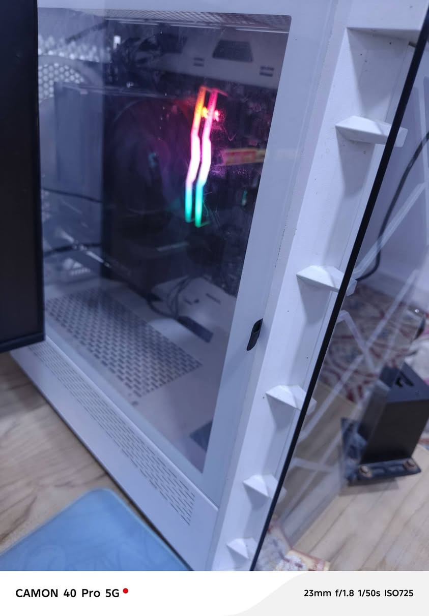 السلام عليكم. PC  للبيع مواصفات
معالج R5 5600
كارت  RTX5060 8Gb شركة كيكابايت
بورد كيكابايت B550M
هارد  m. 2  1T
رامات 16 8*2DDR4 شركة Gforce
بور سبلاي 750w برونز
مبرد هوائي
للببع 1050 قفل قفل للتواصل ***********
