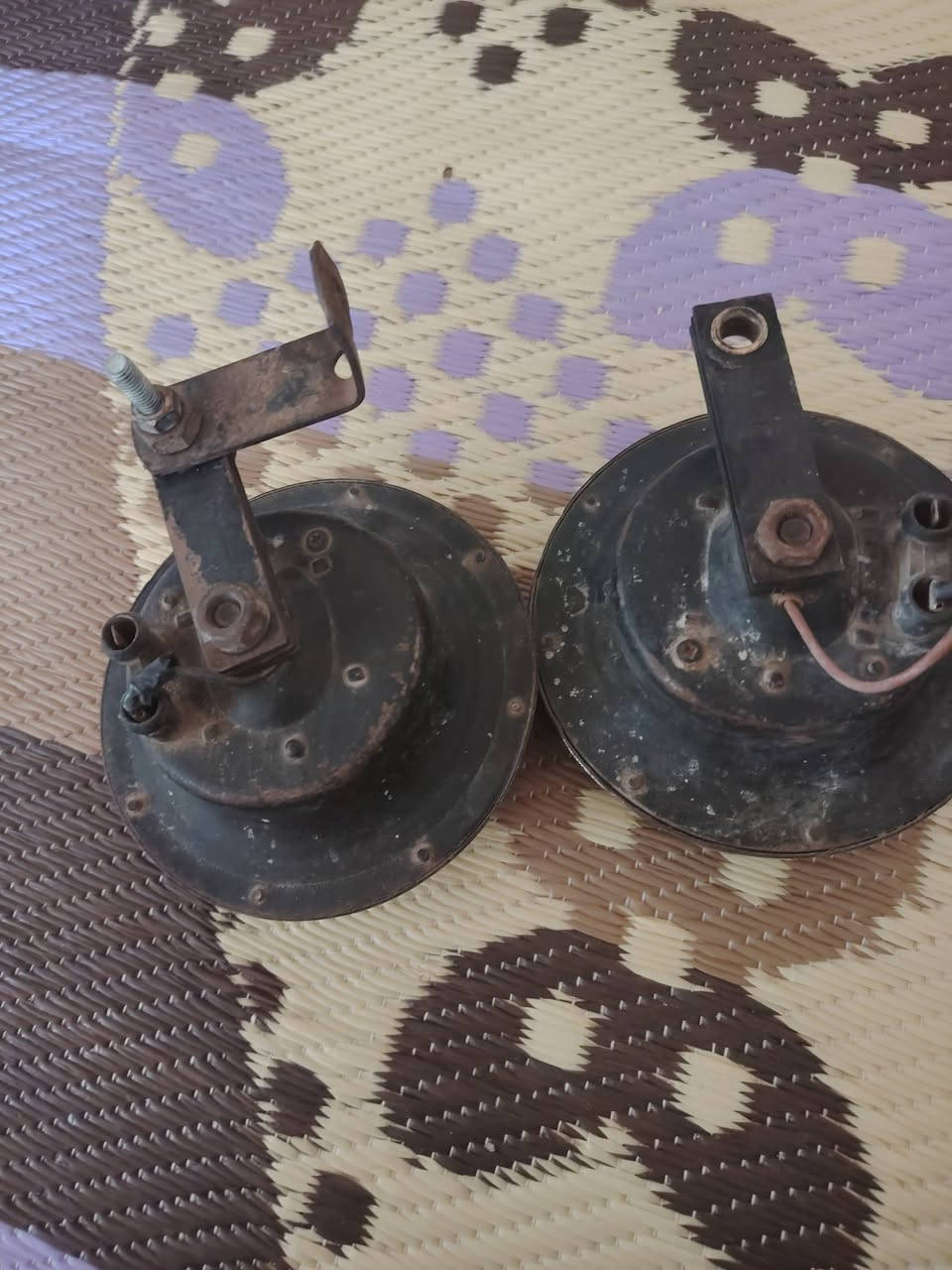 السلام عليكم هورنات اصليات بوش ياباني الاصلي ما كان نجف مقابل غاز الغدير على الفحص مقفولات***********
