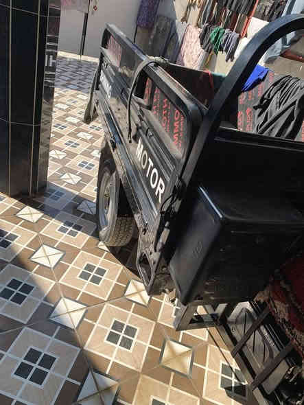 سلام عليكم ستوته للبيع المديل 25 النضافه خير من الله البدي مخشب وكامل الستوته ماناقصها أي شي محرك وشاصي مكفولات تجي كبل تركب وتروح مايحتاج تكلب نضيفه بمعنه الكلمه اتصل وتدلل (‭٠٧٧١ ٤٥٦ ٢٤٤٧‬)
