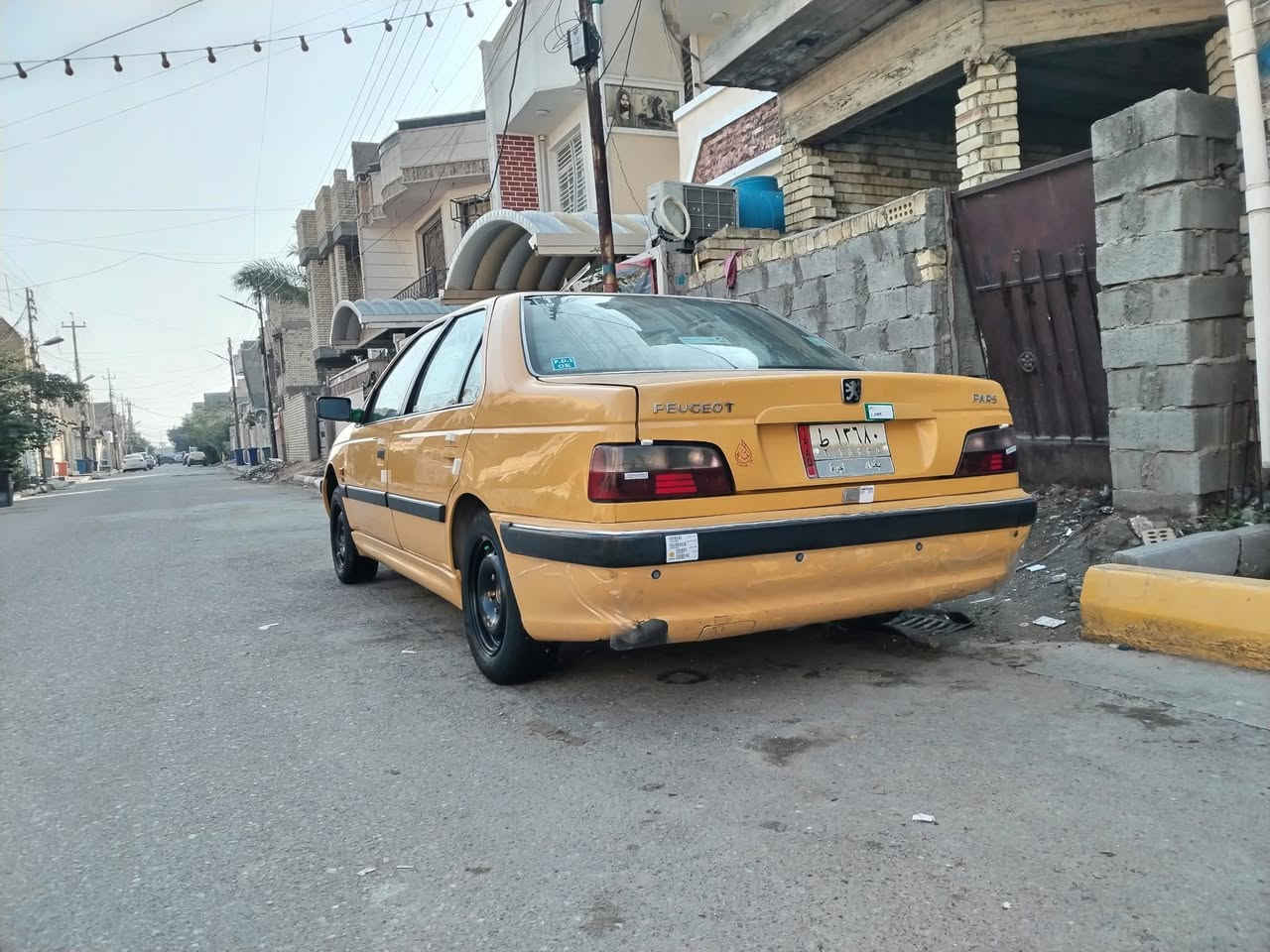 بيجو بارص 2010
مكفوله كفاله عامه من الضربه والصبغ والخياس
كير مكينه كفاله تبريد ثلج
تخم تاير
رقم بغداد انكليزي فقط تستلمه سنويه جديده 
مصفره من كلشي
دواخل شوفه عينك 
سياره خير من الله 
كهرباىيات كله شغاله
صدر كله جديد مبدله ع ايدي 
باور جديد 
مشط جديد 
كلهن مبدلهن ع ايدي
السعر 41 وبيه مجال كلش قليل 
***********
المكان المدائن
