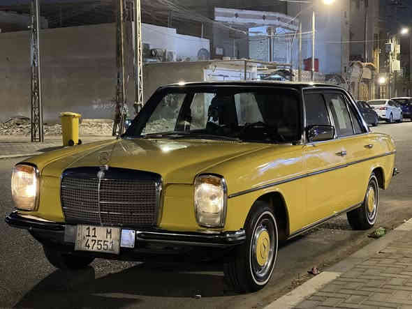 مارسيدس 
موديل 1975
كير عادي أربع نمر
السياره حلوه بدون نقص
أوربي بدون تبريد تكدر تسويها تبريد السياره كلش مرتبه ومال جناي ماتصرف عليها سنويه جديده رقم جديد
مكينه + كير البلادي بدون تحوير 
السياره حلوه وجاهزه ما شاء الله 
استفسار عن السياره اكثر اتصال او وتساب
***********
