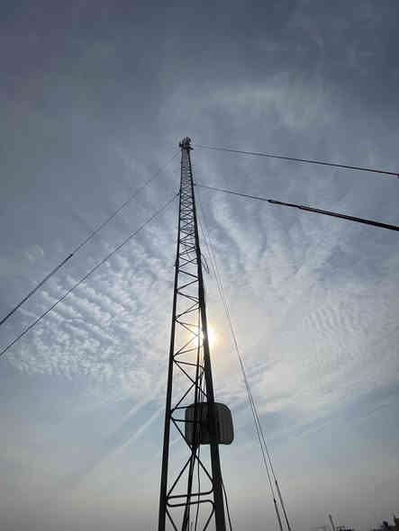 سلام عليكم
برج انترنت للبيع عنوان كوت

المحتويات 

حديد ١٨ متر 

سكترات ubnt عدد ٣

دش2

هاب سويج 

 912 عدد 3

عاكسة + بطارية 

السعر مليون و 100

للاتصال 

***********
