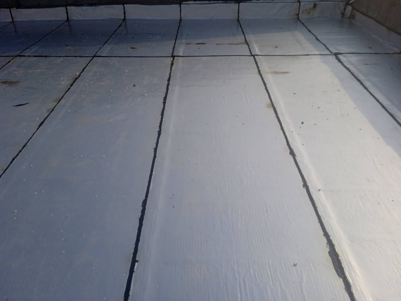 سلام عليكم لعمل ازوگام الإيراني شغل درجه اولى معه غسل سطح ماده يلما ابو الاسد الاصلي 6ملم السعر 5 الف متر مع الضمان ***********
