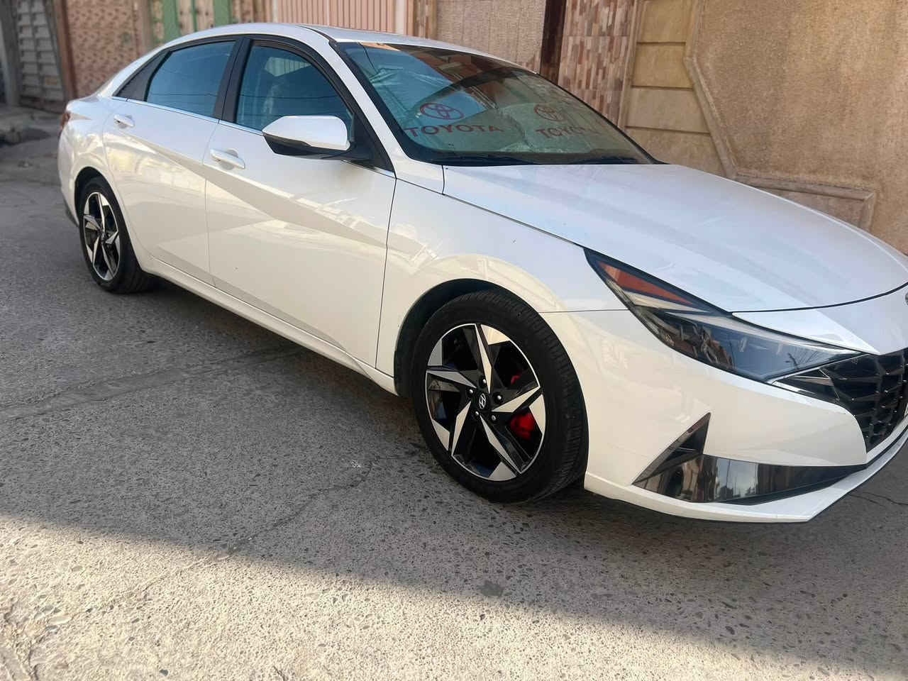 النترا 2021 لمتد 1/1
ممشه 80 الف مايل 
ضرر موضح ب الصور 
مواصفات المتد معرفه
سعراها 155
للتواصل واتس 
***********
