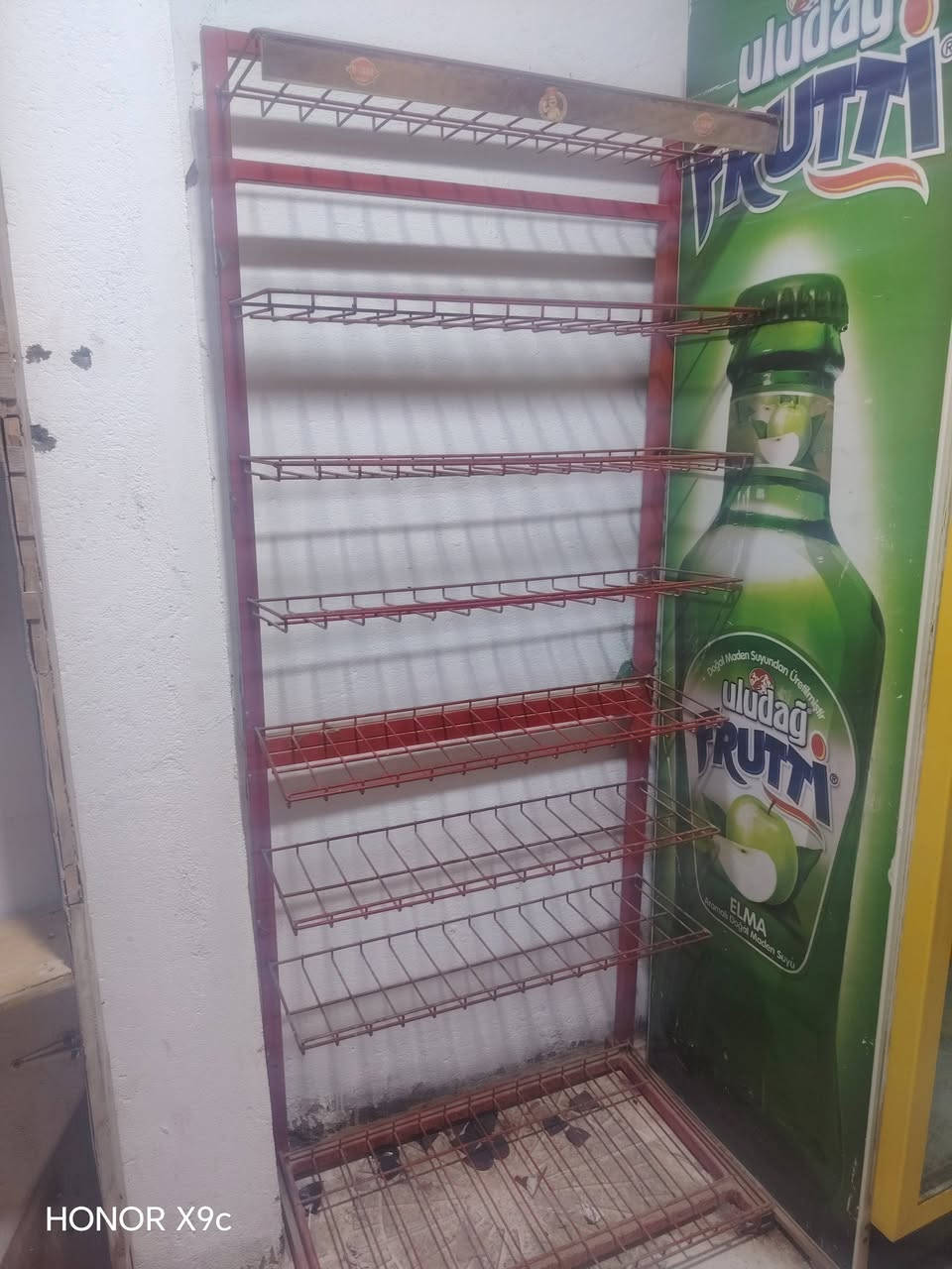 سلام عليكم عندي عارضه البيع ٣٥٠ وبيه مجال  وسله مال اجباس ٢٠ وبيه مجال
ورفوف خشب البيع ٨٠ وبيهن مجال
خاص مفتوح ***********
