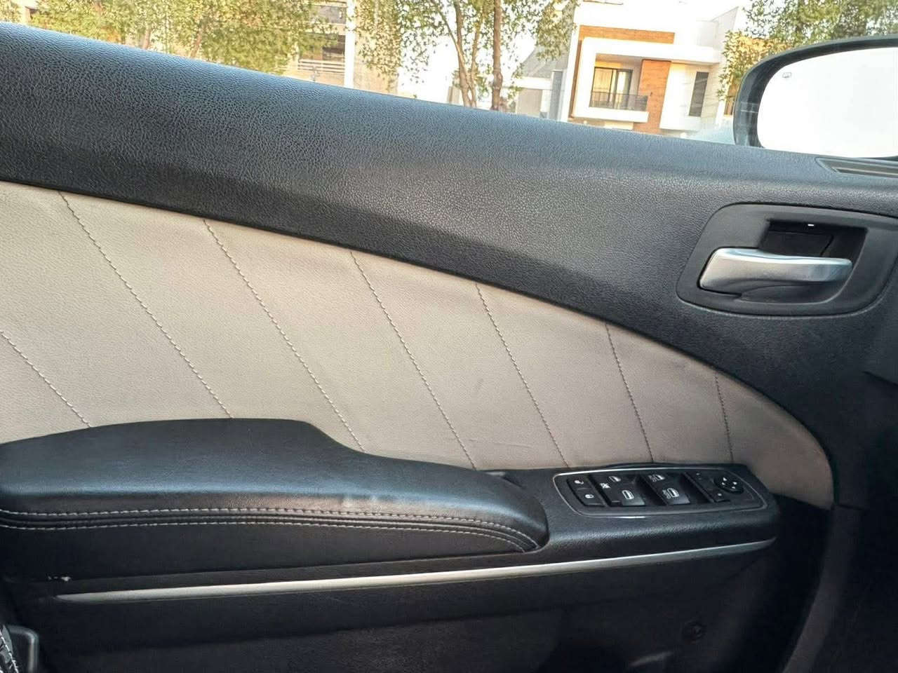 السلام عليكم جاوجر 2021 جيتي فول مواصفات خليجي وهذه السونار مالتها مكانها بغداد شارع فلسطين السعر 278 بيها مجال قليل 
***********
