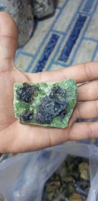 زمرد طبيعي • ياقوت أحمر