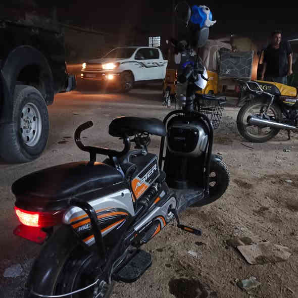 عندي درجة شحن للبيع سعر 350تواصل على رقم ***********
